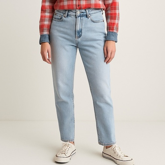 American Eagle Outfitters Denim - American Eagle Mom Jeans Light Wash Size 12 X-Long High Rise Distressed AE Denim